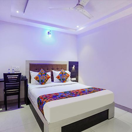Fabexpress Embassy Suites - Nr Bkc Мумбаи Экстерьер фото